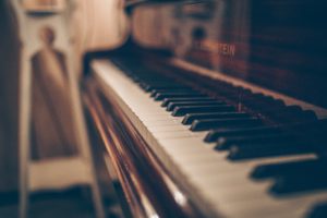 Picture of a piano with ivory keys
